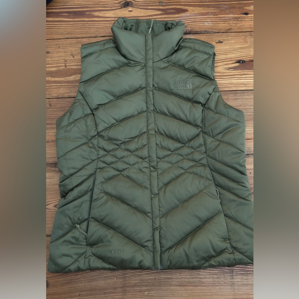 The North Face Womens 550 Aconcagua Down Quilted Puffer Vest Green MEDIUM